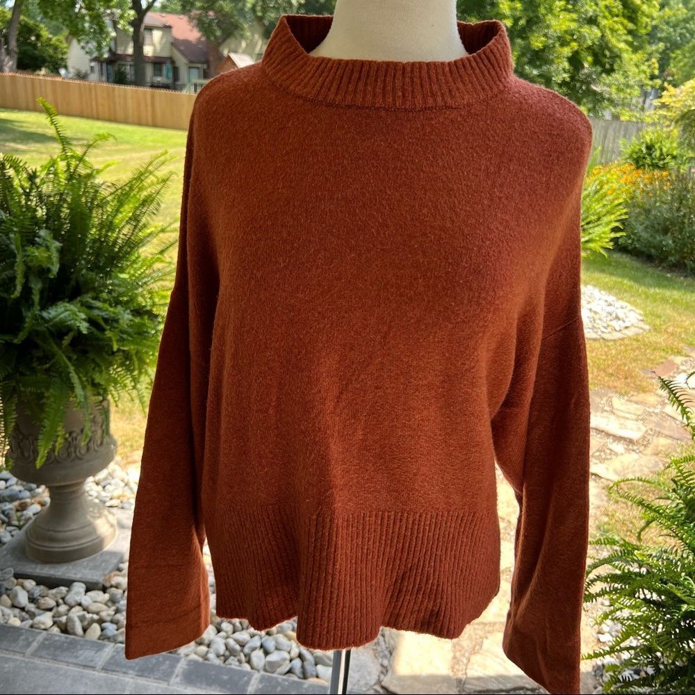 A NEW DAY Oversized Rust Sweater Very Soft Boat neckline size Small